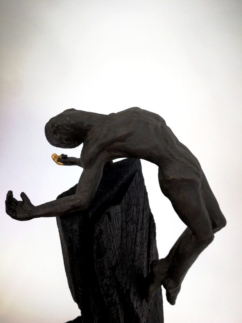 Oath, Bronze work by Joachim Seitfudem