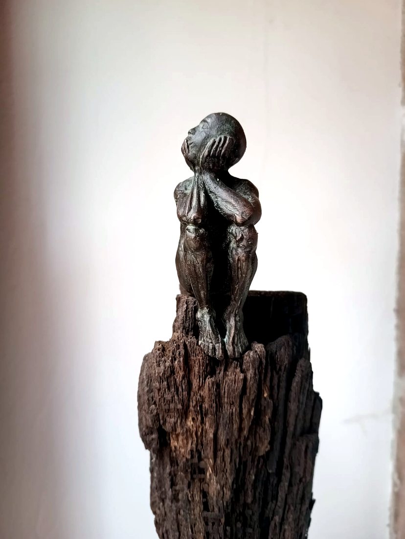 Träumer2, Bronze work by Joachim Seitfudem